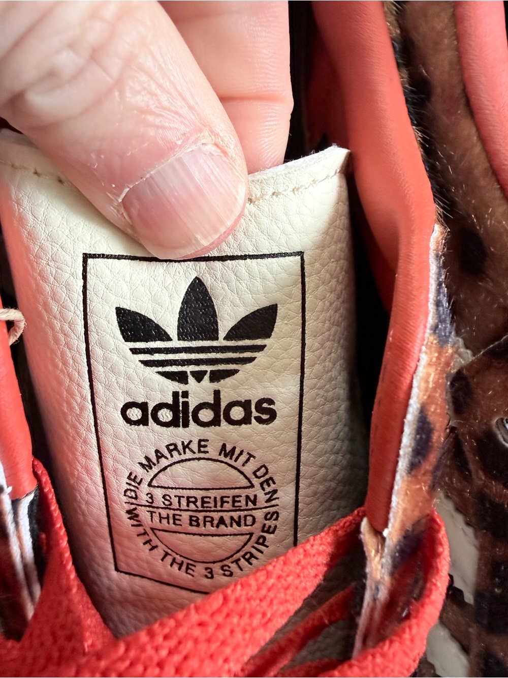 NWT Adidas Leopard Print Gazelle Sneaker - Brown & red laces - women’s 8.5/9 - Picture 3 of 6